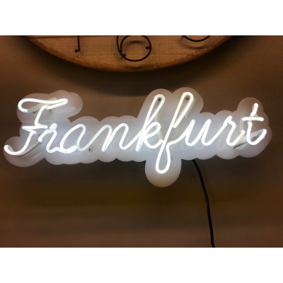 Neoninis užrašas Frankfurt